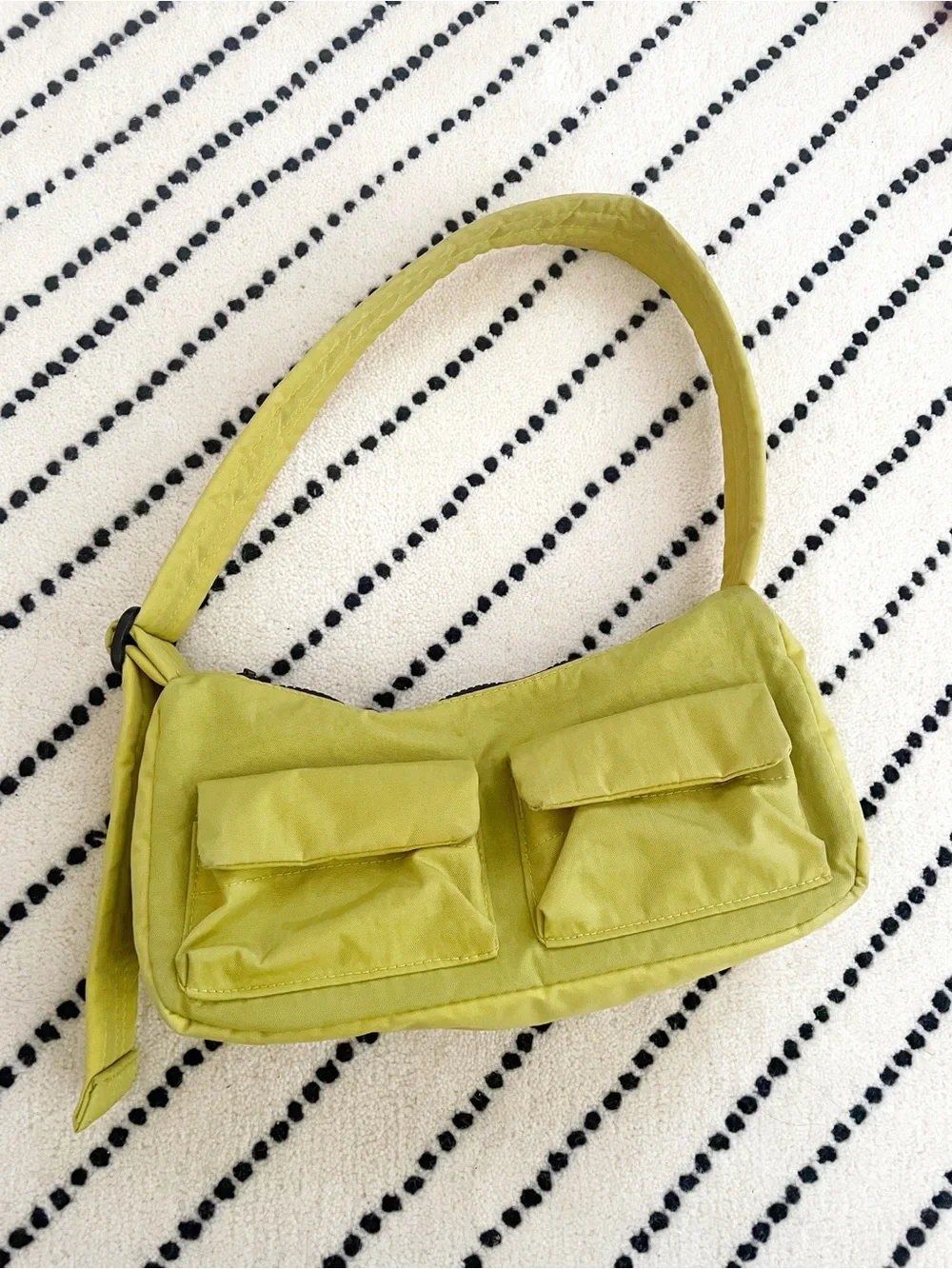 BAGGU lemongrass Cargo Shoulder Bag with Front Pockets - Picture 2 of 3